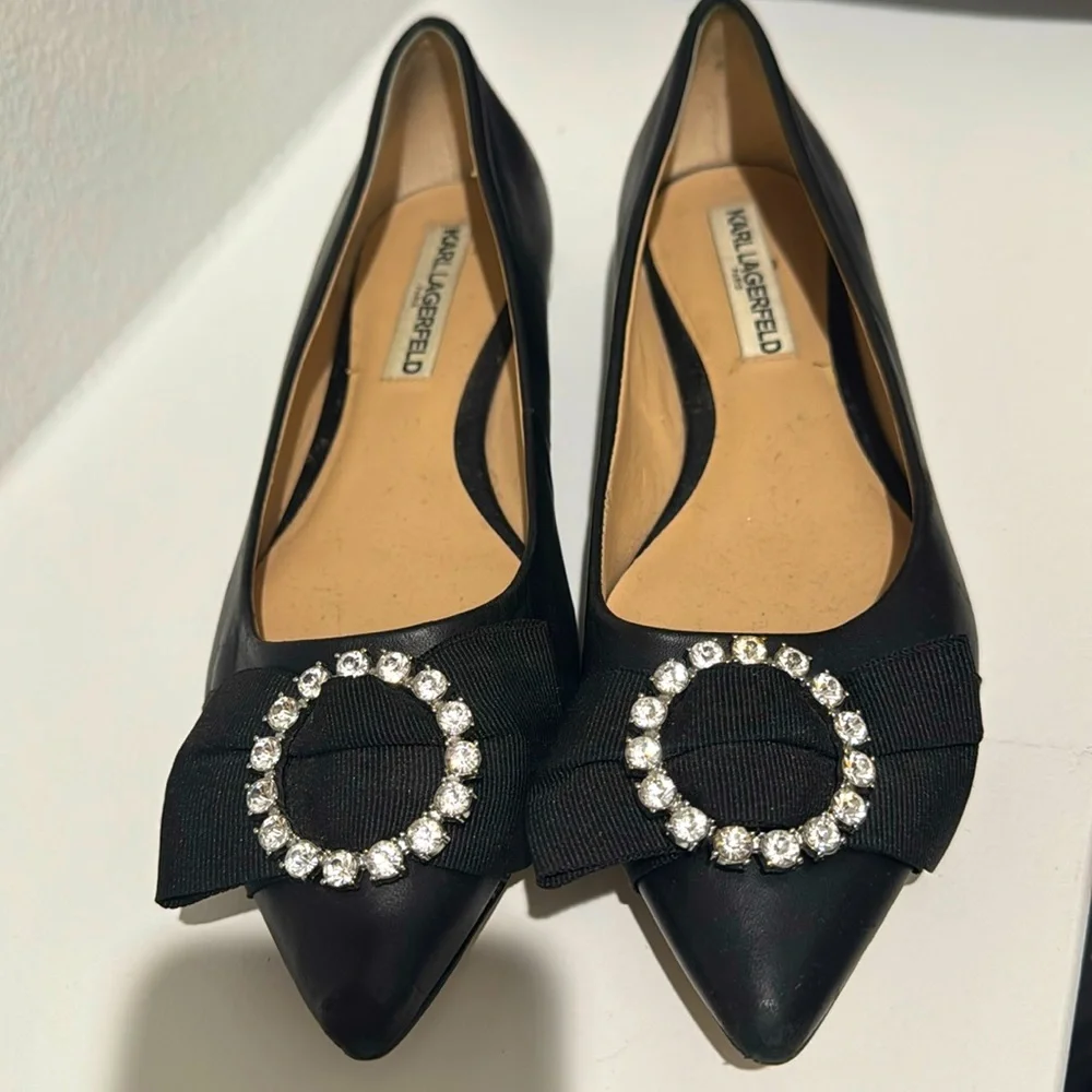 Karl Lagerfeld flats - 7.5, will fit a size 7 US - Picture 1 of 5